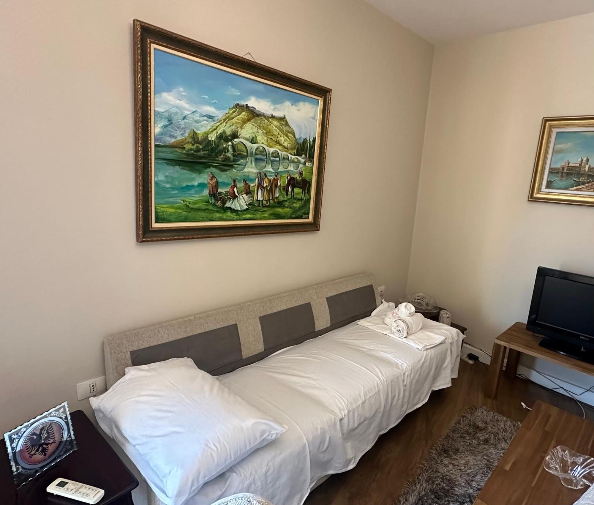 Kk Apartment Air Albania-Centrally Located 地拉那 外观 照片