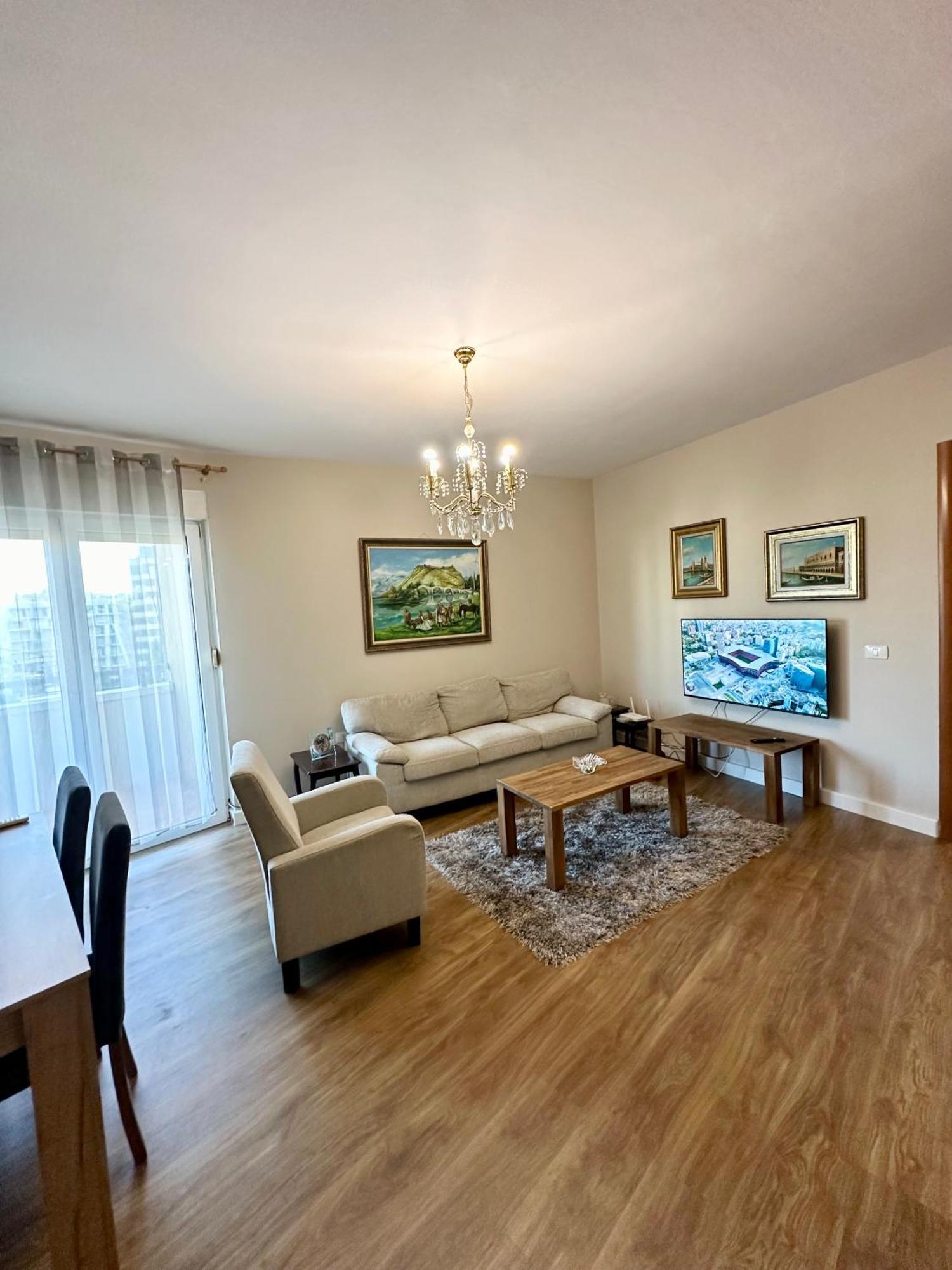 Kk Apartment Air Albania-Centrally Located 地拉那 外观 照片