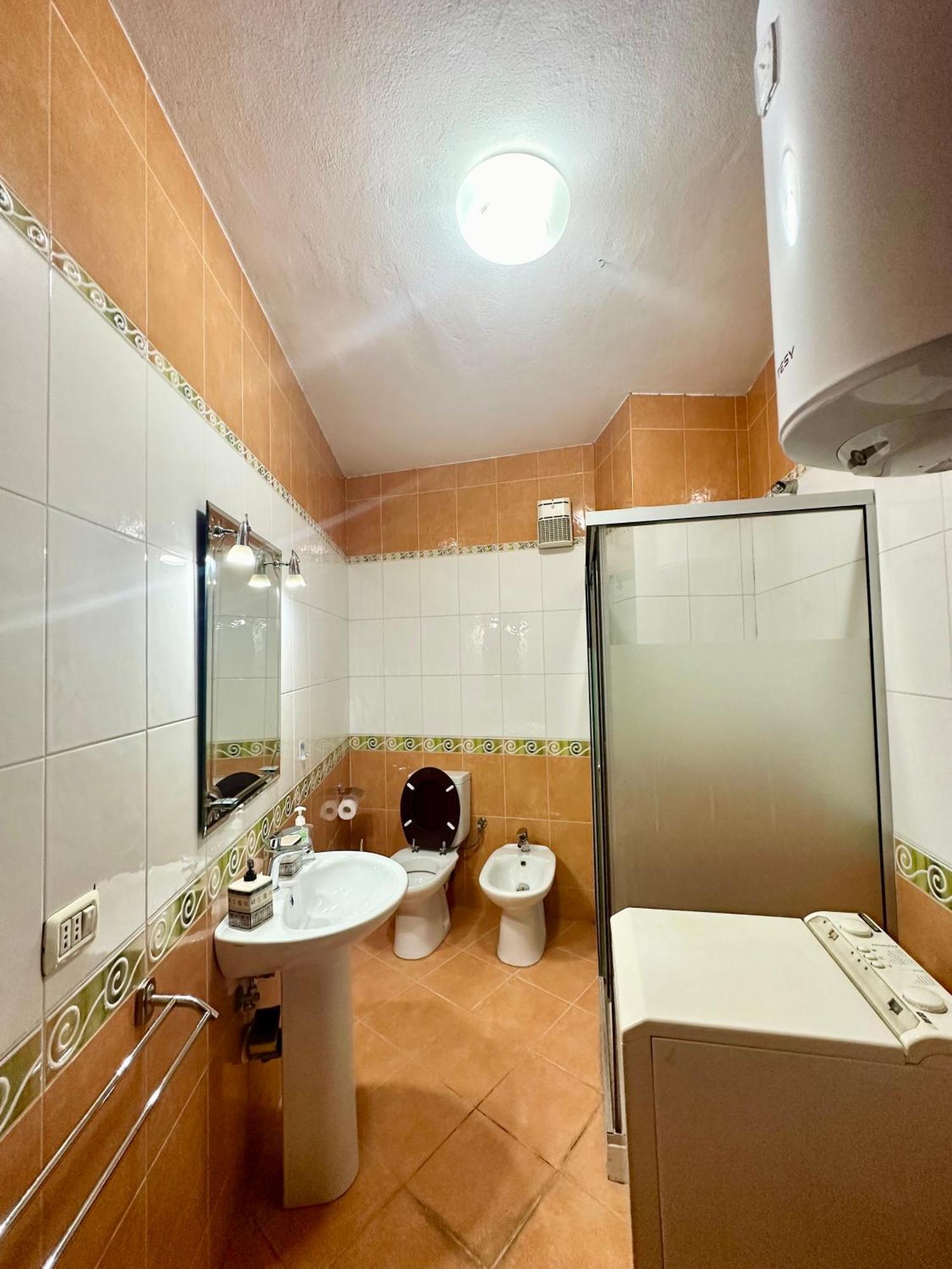 Kk Apartment Air Albania-Centrally Located 地拉那 外观 照片