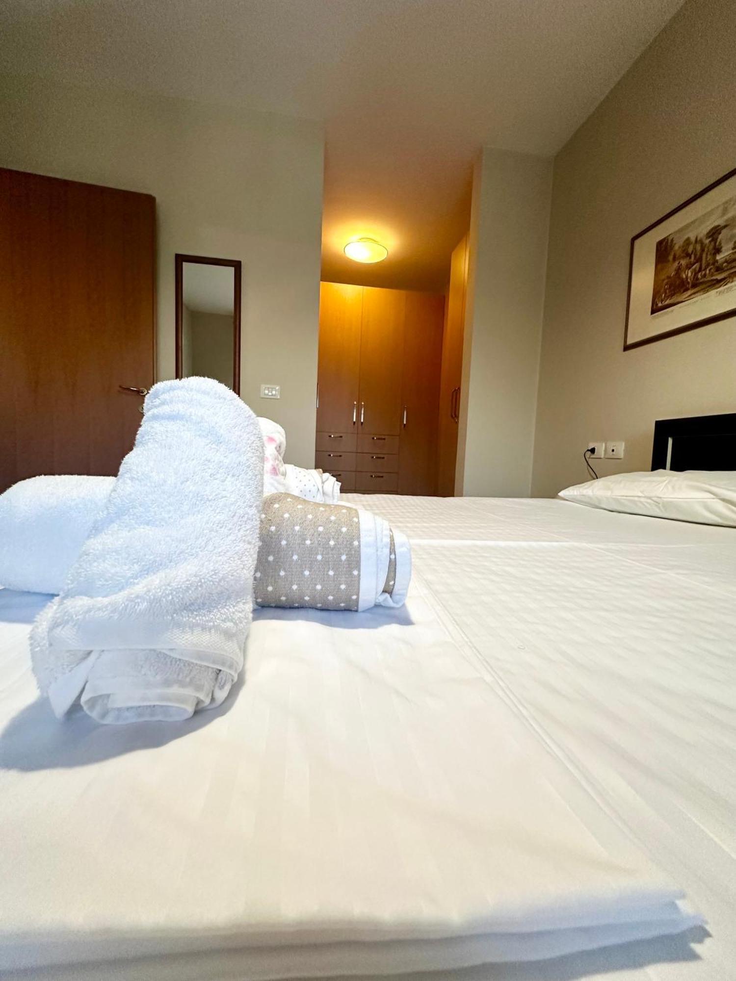Kk Apartment Air Albania-Centrally Located 地拉那 外观 照片